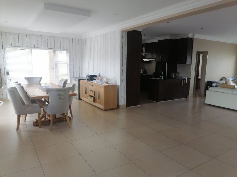 Modern. Stylish. Totally Irresistible !!! - Photo 8