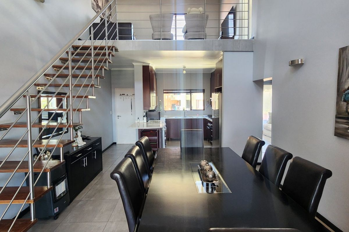 Modern Move-in Ready 3-bed 3-bath Townhouse - Photo 2