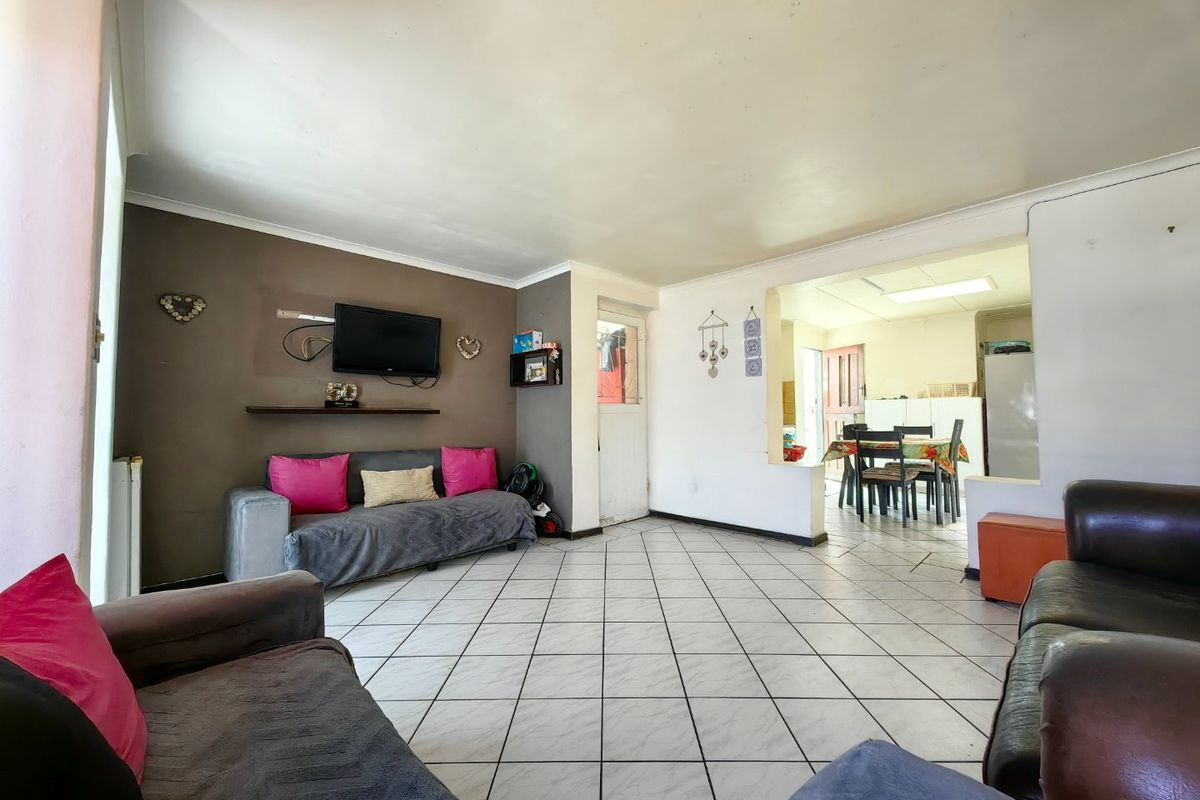 Location, Location , Location!!! - Photo 5