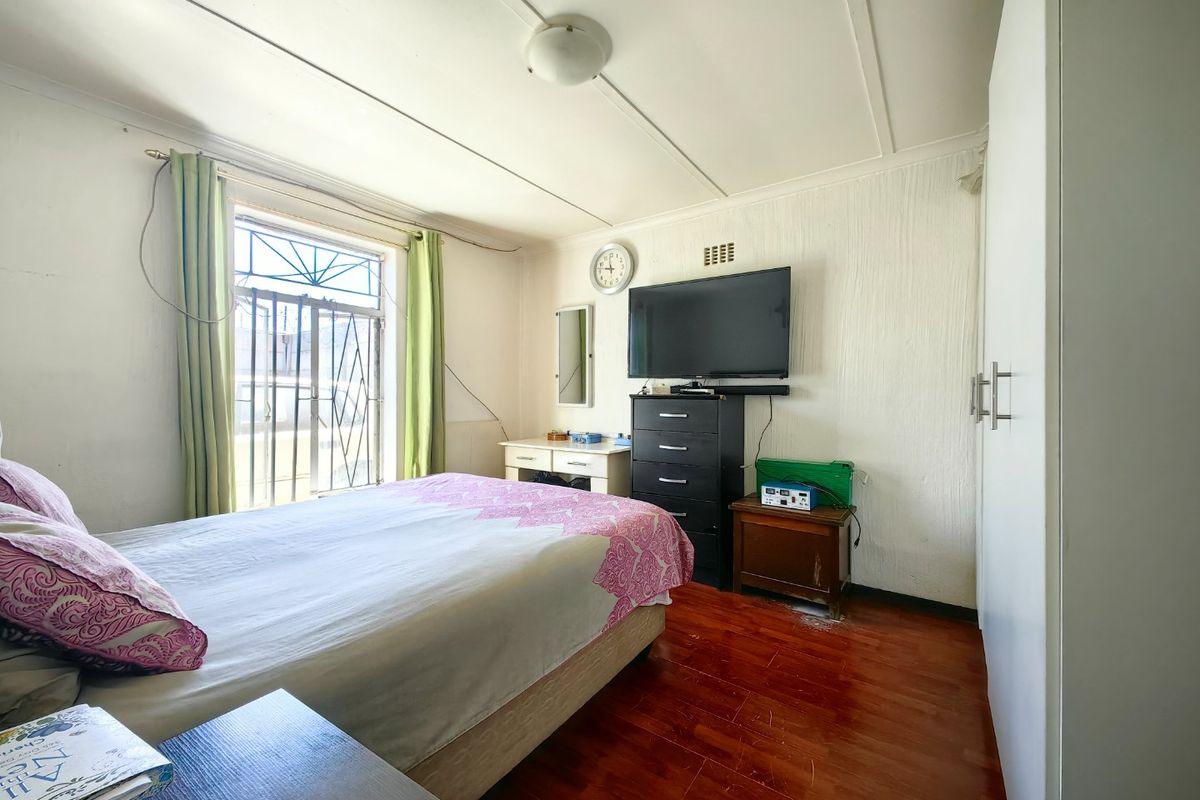 Location, Location , Location!!! - Photo 3