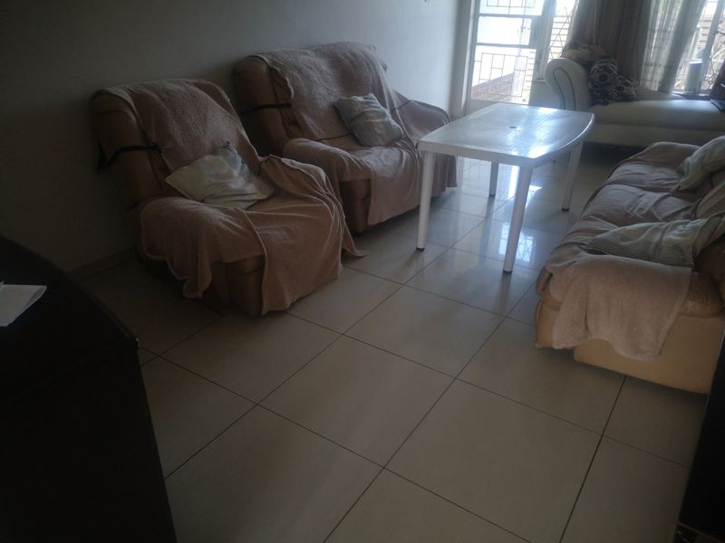 2 Bedroom ground floor unit for sale - Photo 8