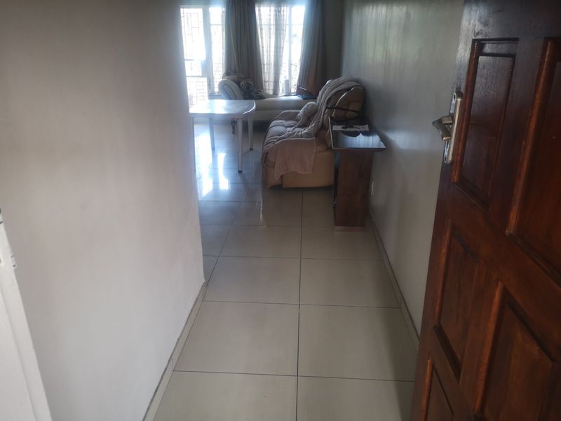 2 Bedroom ground floor unit for sale - Photo 7