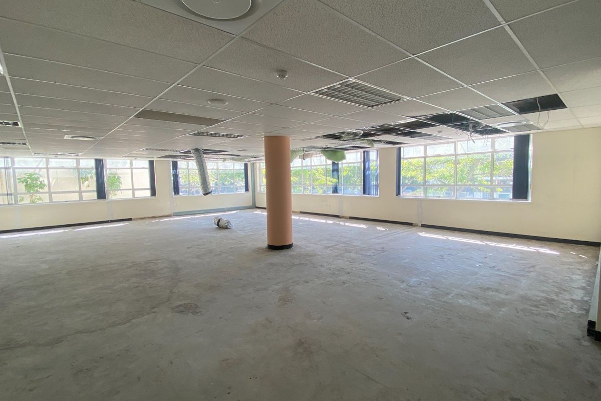 500m2 Premium Space to Let  - Photo 3