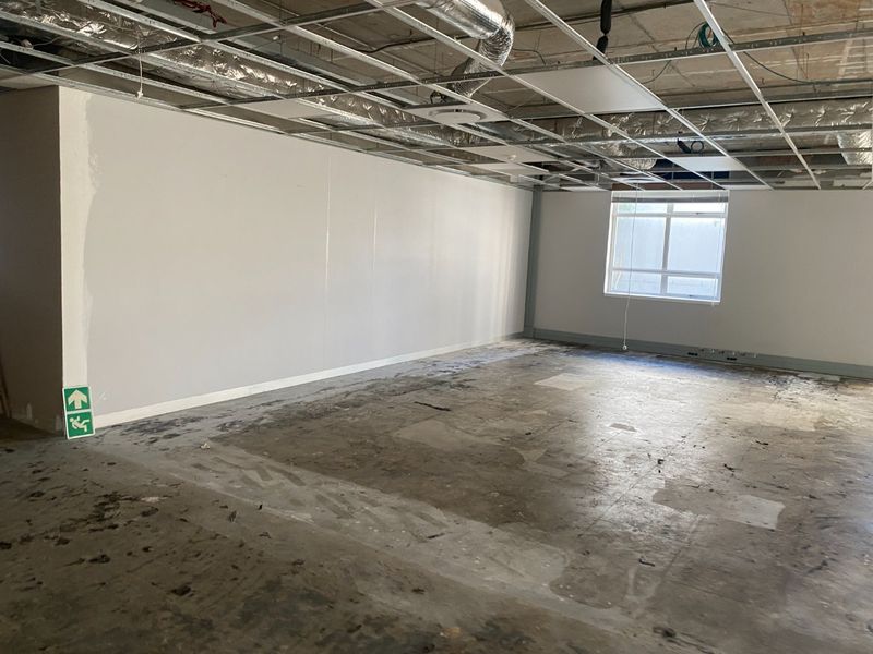 500m2 Premium Space to Let  - Photo 5