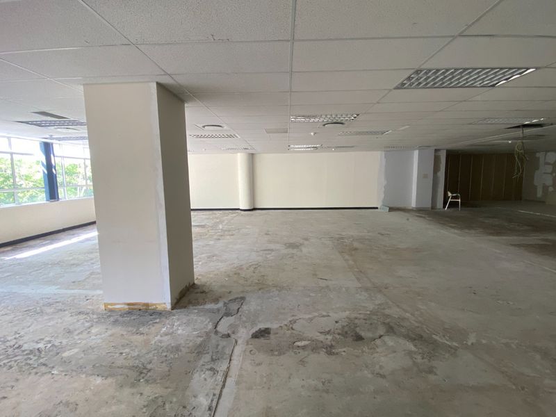 500m2 Premium Space to Let  - Photo 10
