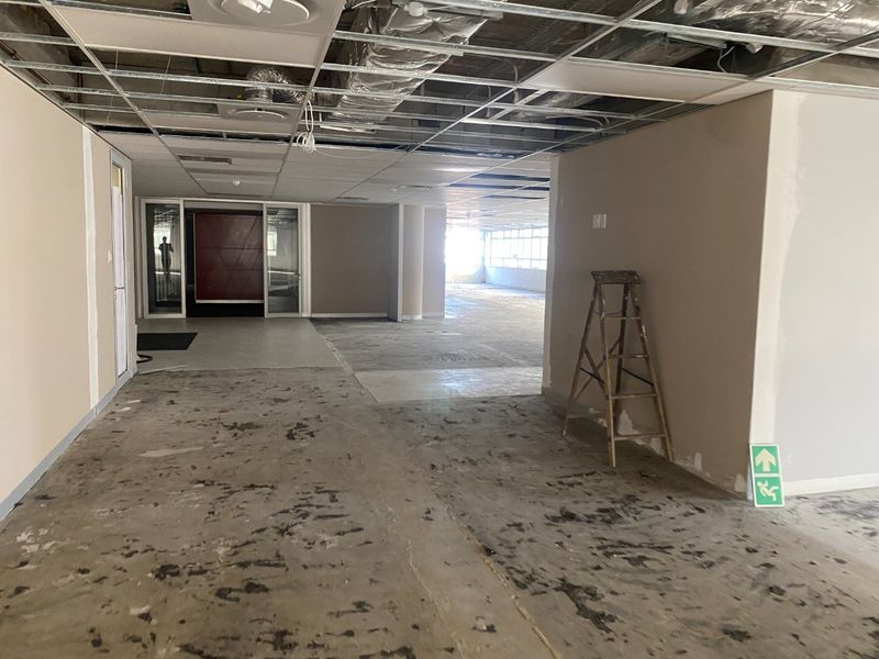 500m2 Premium Space to Let  - Photo 9