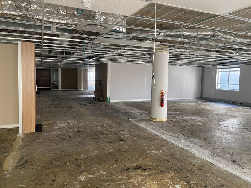 500m2 Premium Space to Let  - Photo 2