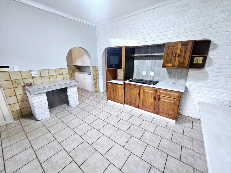 3 bedroom 2 bathroom House for rent in Mnandi  - Photo 3