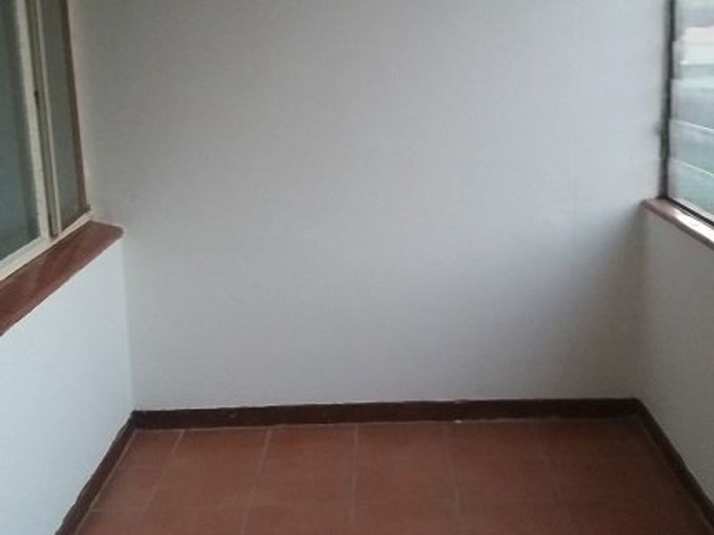 Apartment living - Photo 5