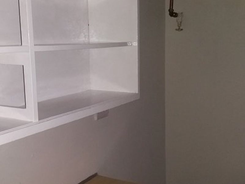 Apartment living - Photo 8