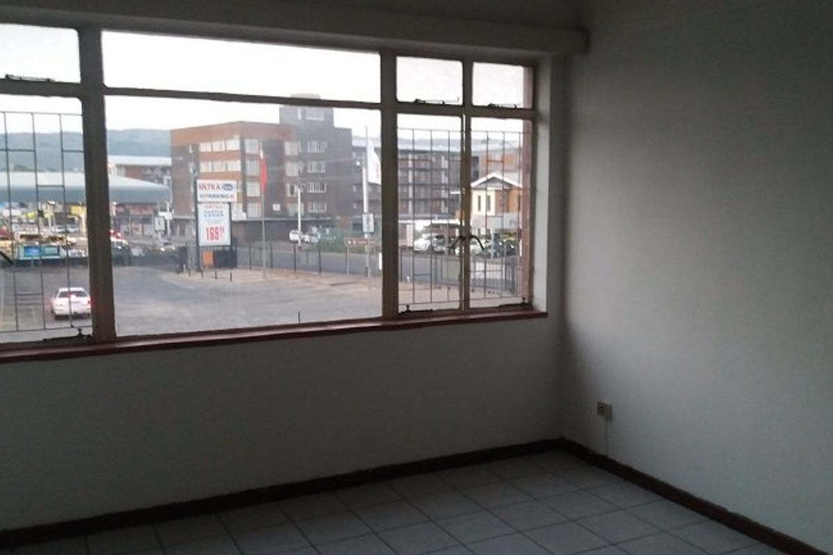 Apartment living - Photo 4