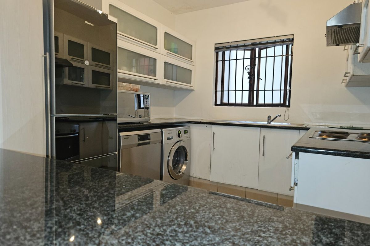 3 Bedroom 2 Bathroom Apartment Broadacres Secure Living - Photo 4