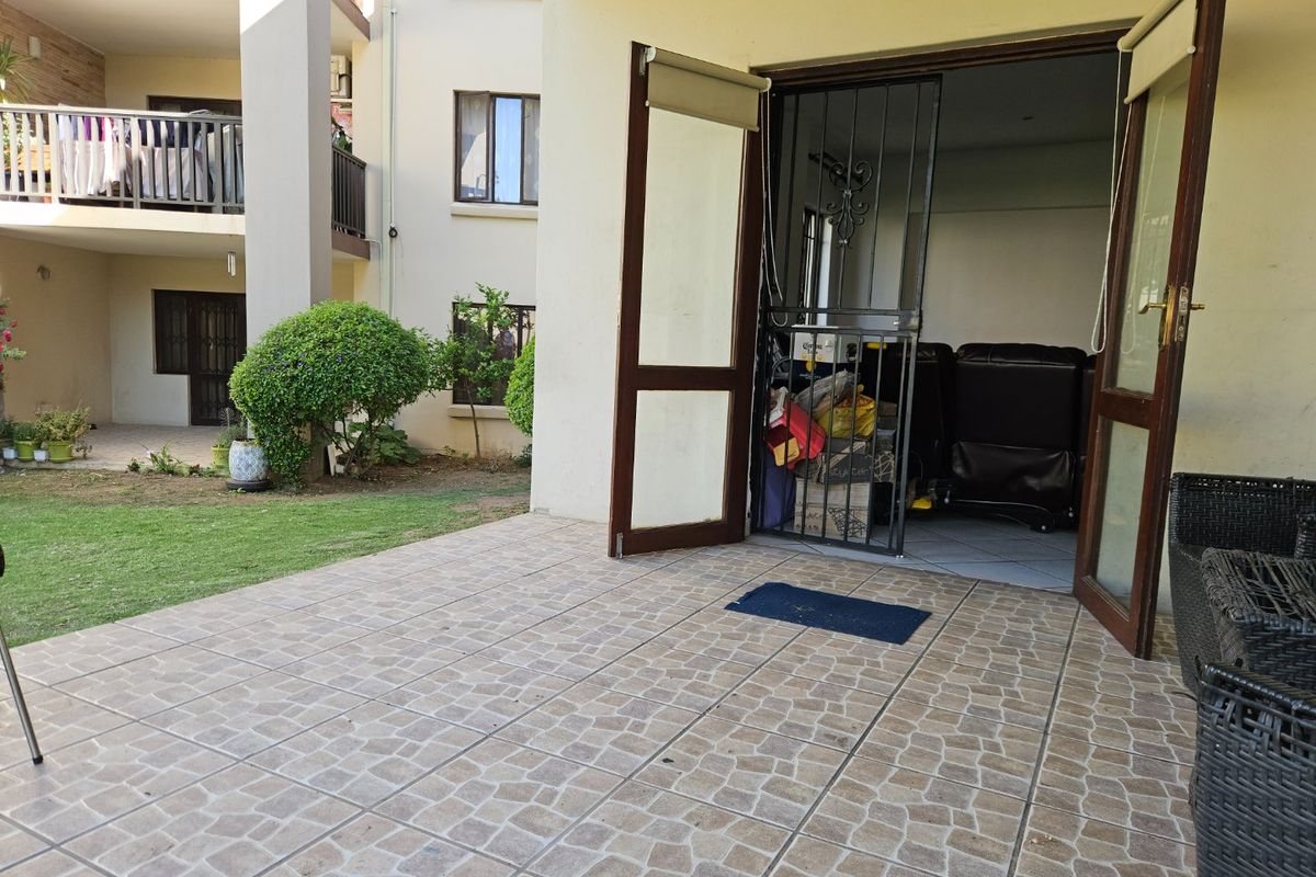3 Bedroom 2 Bathroom Apartment Broadacres Secure Living - Photo 2