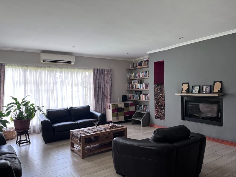 A Residence Full of Possibilities - Photo 3