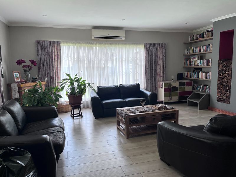 A Residence Full of Possibilities - Photo 2