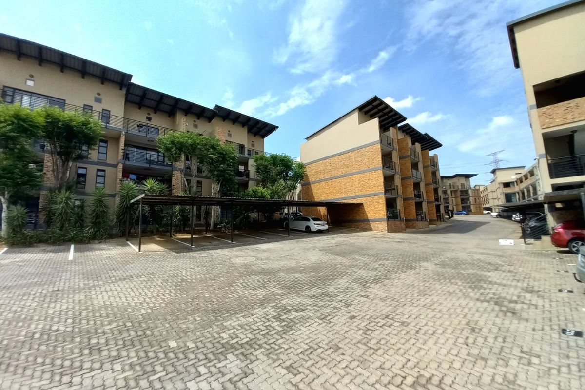Modern and Secure 2-Bedroom Apartment with Balcony in The Kennedy, Solheim - Photo 2
