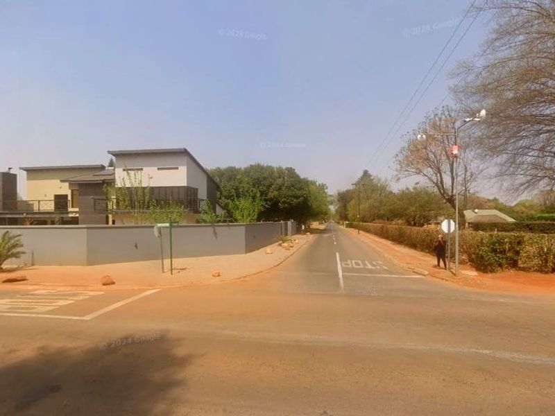 Intriguing possibilities - Photo 6