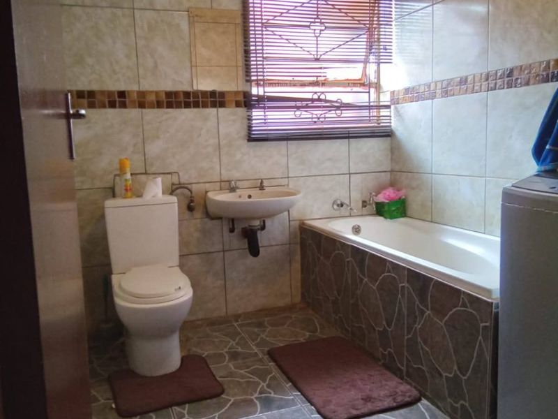 3 Bedroom 1 bathroom house for sale in Hammanskraal Unit D - Photo 9