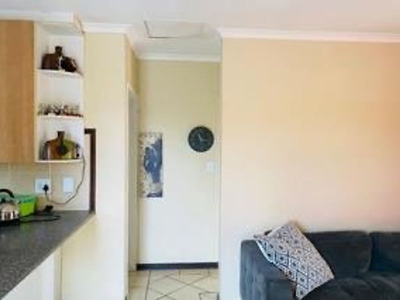 2 Bedroom apartment for sale in Wonderpark Estate Karenpark - Photo 6