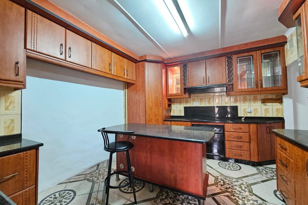 3 Bedroom Apartment for Rent in Stanger Manor - Photo 4