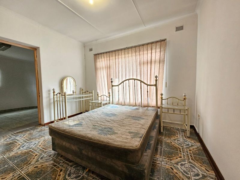 3 Bedroom Apartment for Rent in Stanger Manor - Photo 10