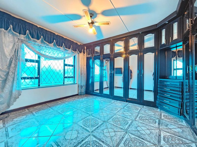 3 Bedroom Apartment for Rent in Stanger Manor - Photo 7