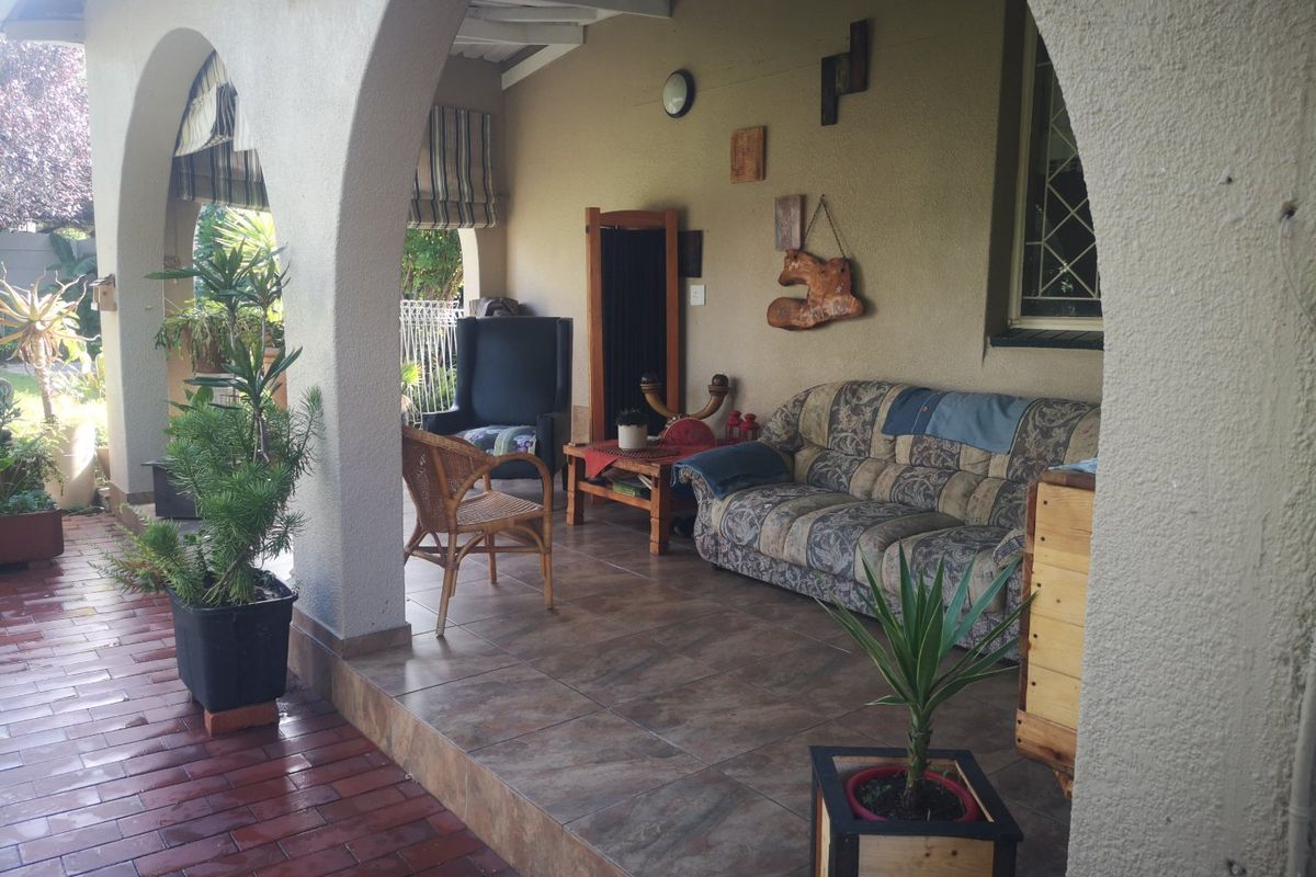 A decent family home - Photo 2