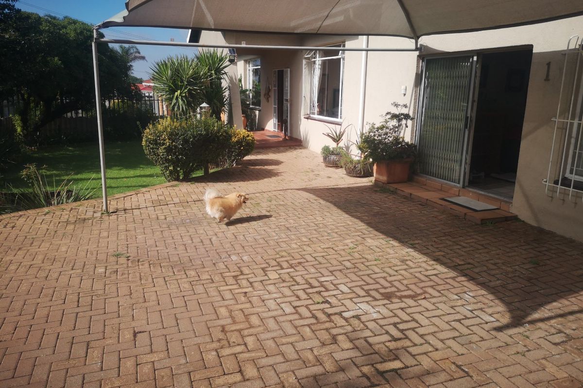 A decent family home - Photo 2