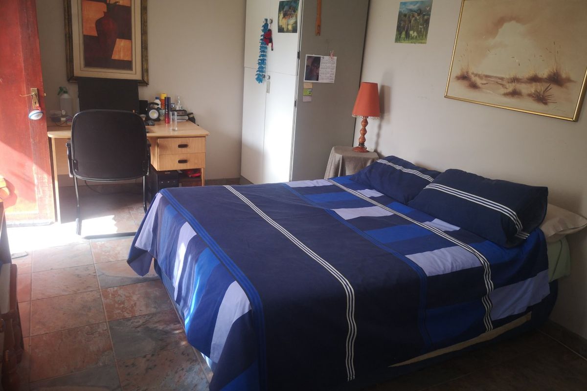 A decent family home - Photo 5