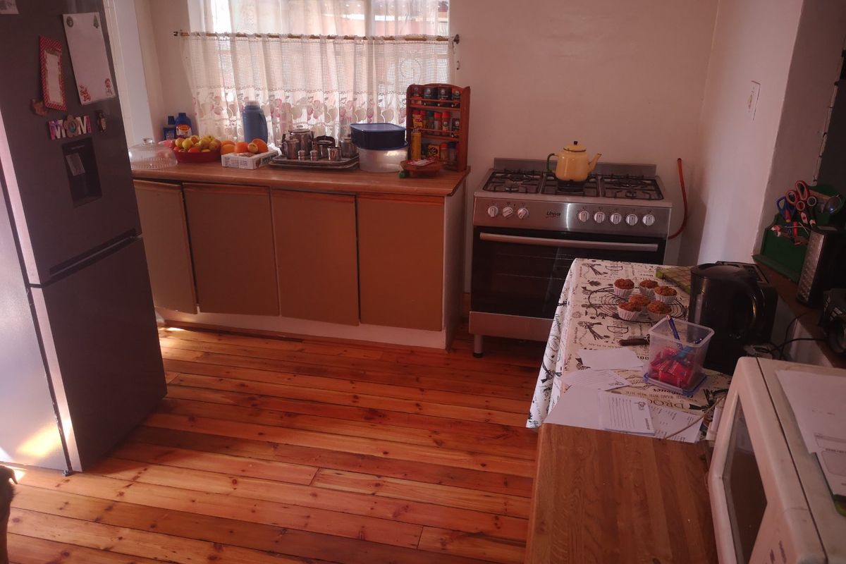 3 Bedroom house for sale - Photo 2