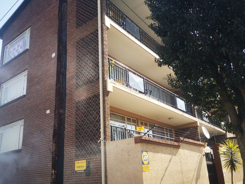 2 Bedroom upstairs unit. - Photo 3