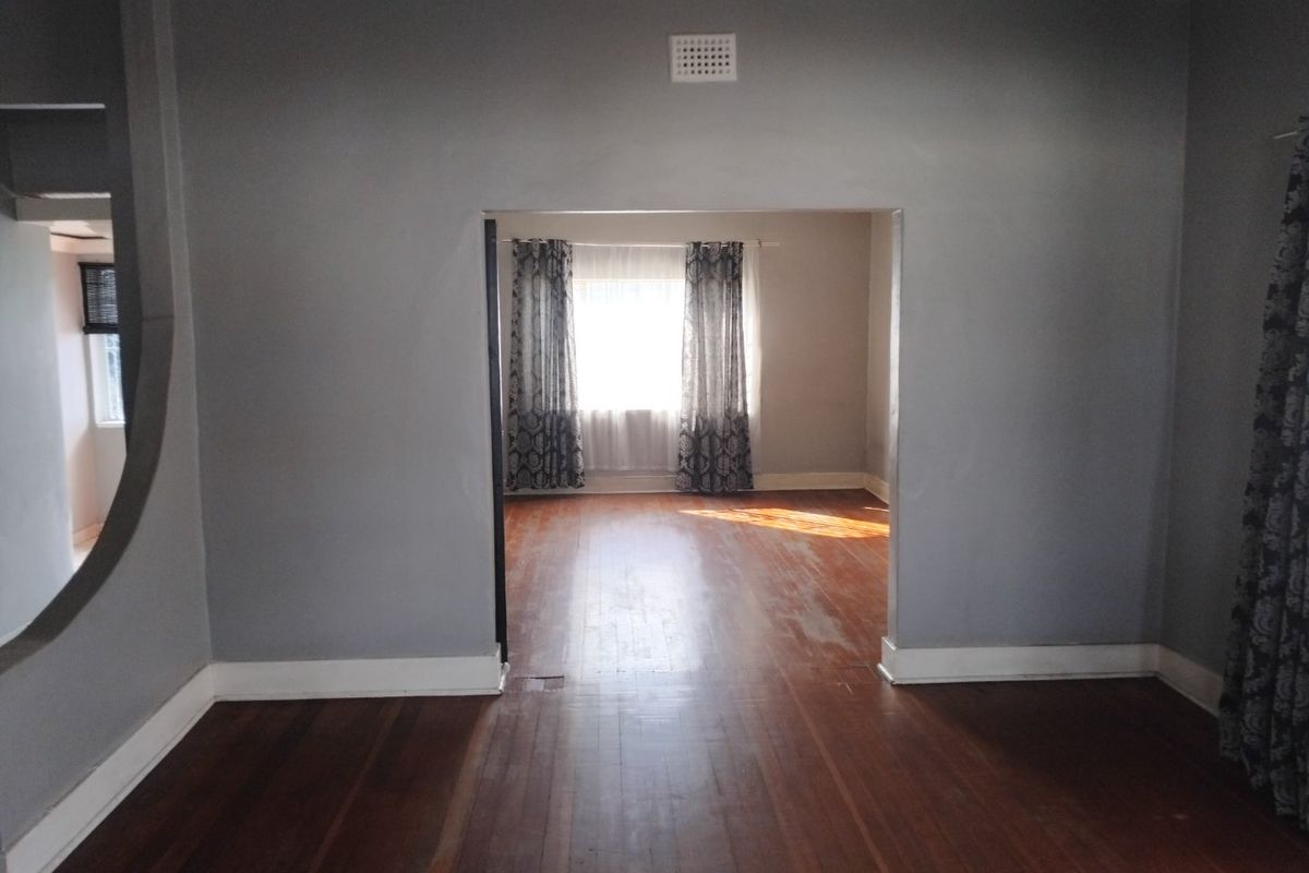 Stunning Family Home in Fishers Hill, Germiston - Photo 4