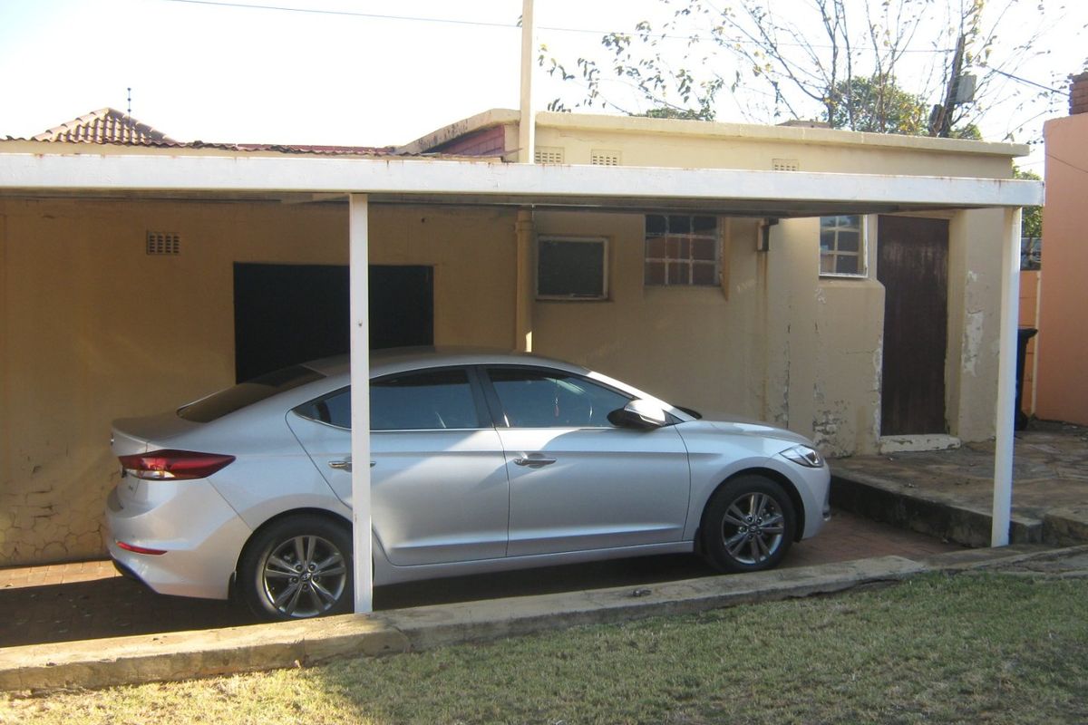 Modern 3-Bedroom Home with Braai Area and Excellent Security - Photo 3