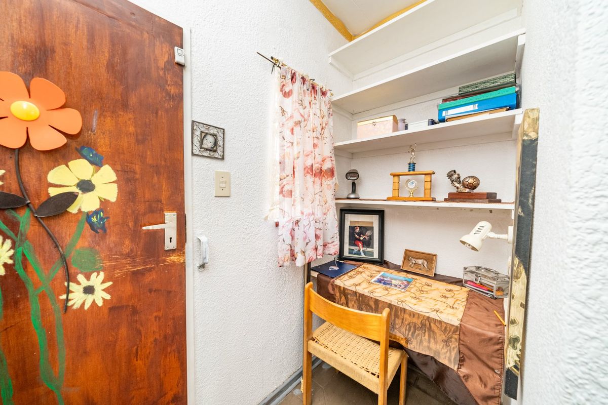Modern 2 Bedroom Townhouse with Garden in Secure Complex - Photo 4