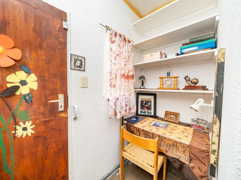 Modern 2 Bedroom Townhouse with Garden in Secure Complex - Photo 4