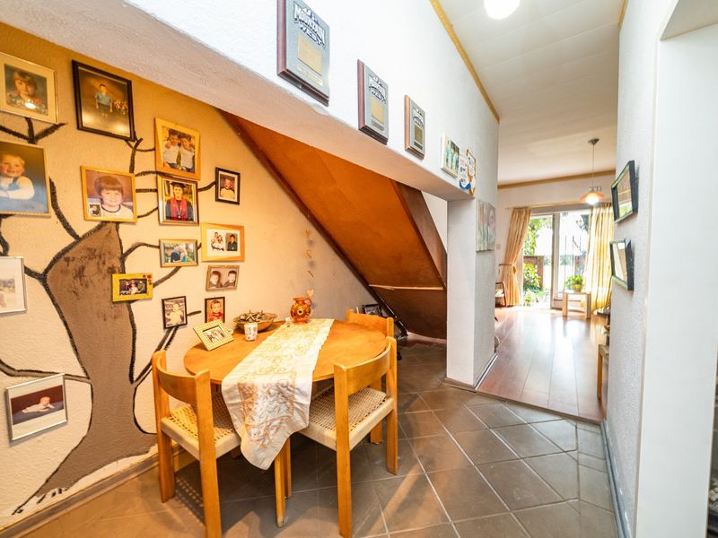 Modern 2 Bedroom Townhouse with Garden in Secure Complex - Photo 7