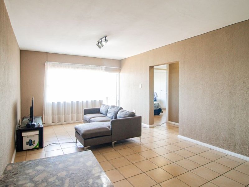 2 Bed Flat For Sale – Spacious and Secure Living - Photo 9