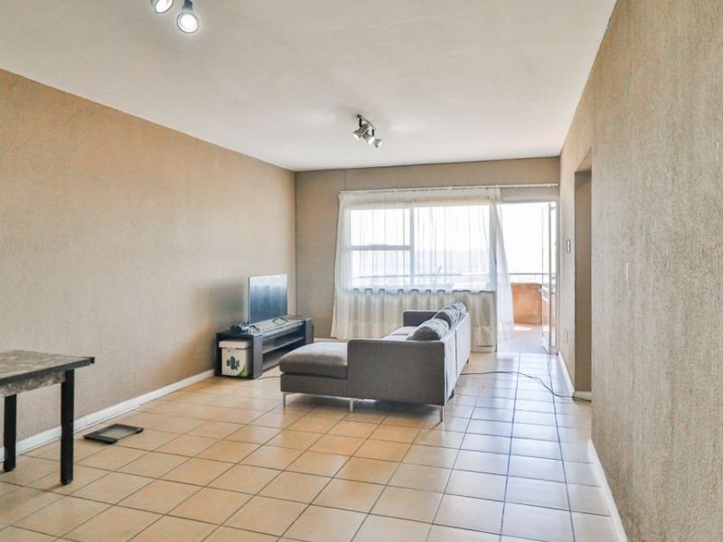 2 Bed Flat For Sale – Spacious and Secure Living - Photo 8