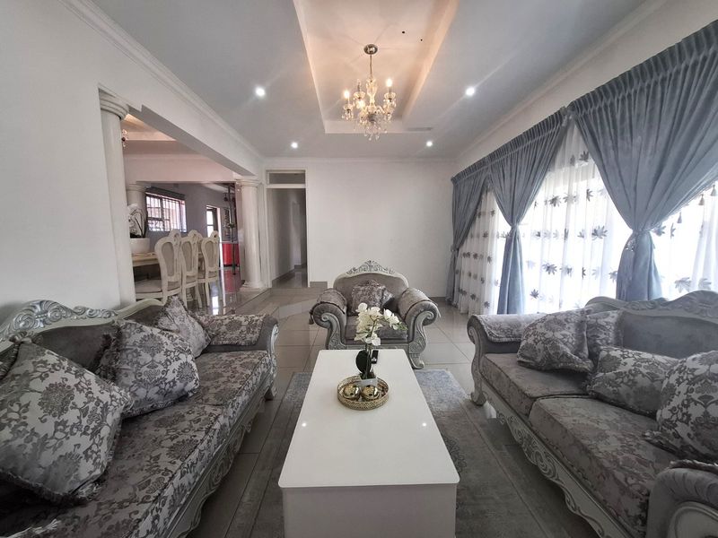 Modern 3-Bedroom Home with Cottage, Lapa, and Top Security - Photo 3