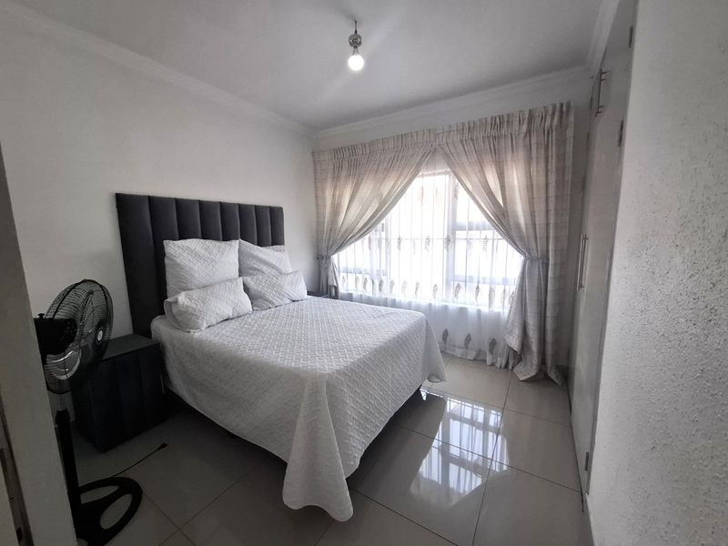 Modern 3-Bedroom Home with Cottage, Lapa, and Top Security - Photo 5