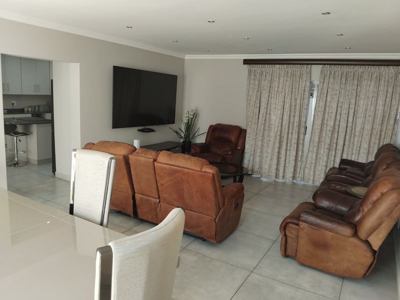 Modern 3-Bedroom Cluster Home in Secure Setting - Photo 8