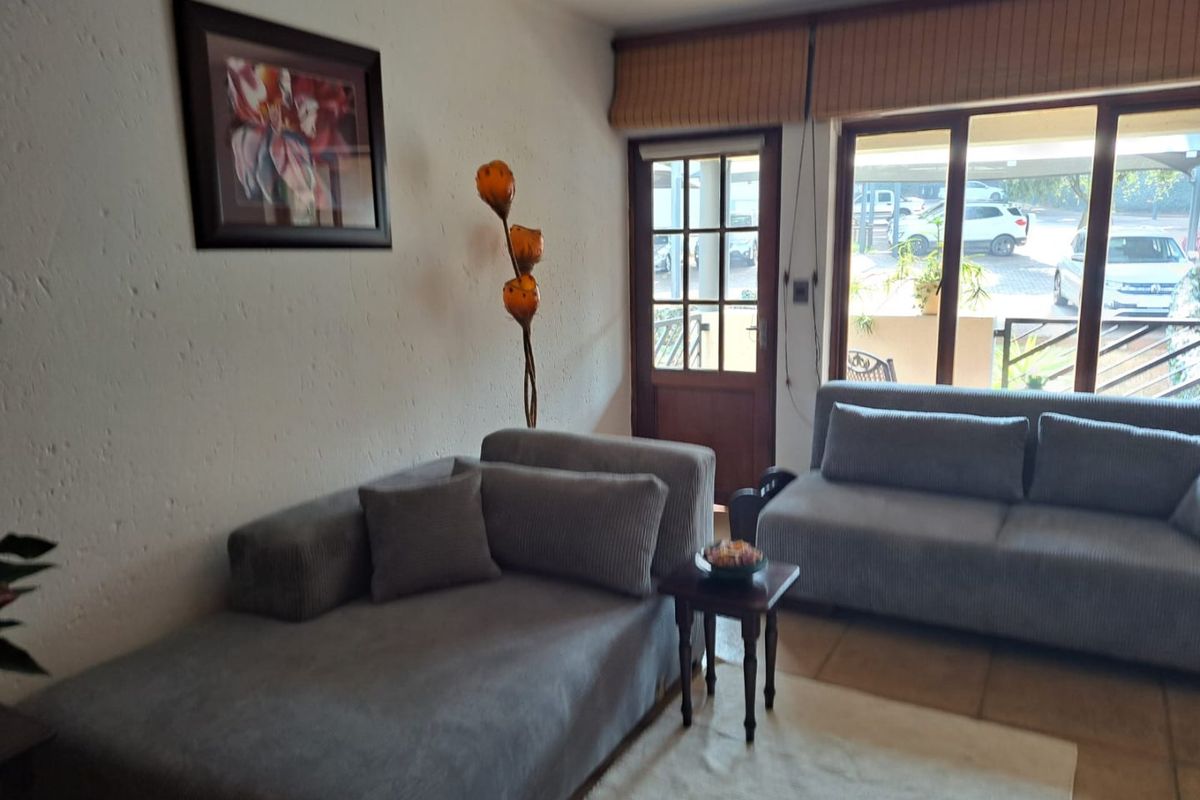 Charming 1-Bedroom Fully Furnished Apartment for Rent in Morning Hill, Bedfordview - Photo 2