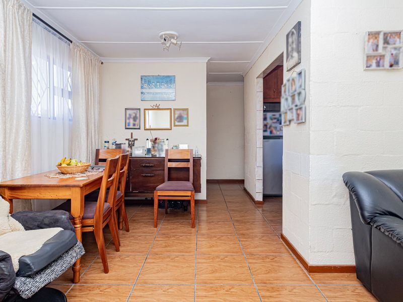 Step inside for a great surprise! - Photo 6