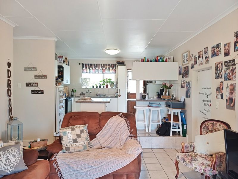 3 Bedroom Home with Expansive Potential - Photo 4