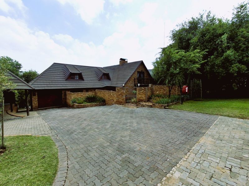 Stunning family Home in the highly sought-after River Lodge!  - Photo 6