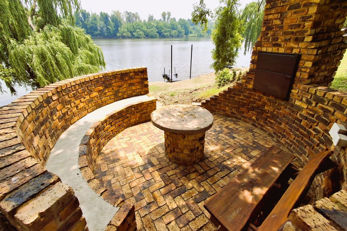 Stunning family Home in the highly sought-after River Lodge!  - Photo 3