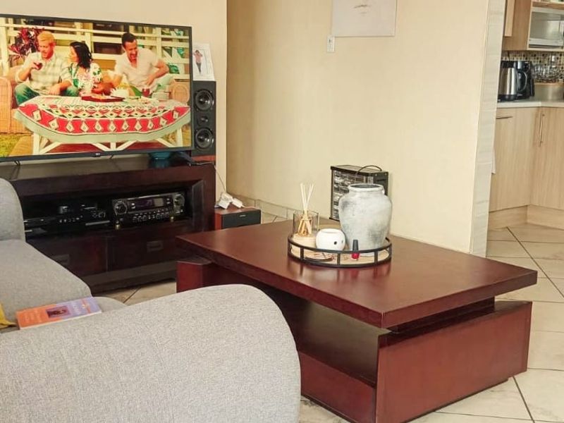 Beautiful & Neat 3-Bedroom Home for Sale - Photo 4