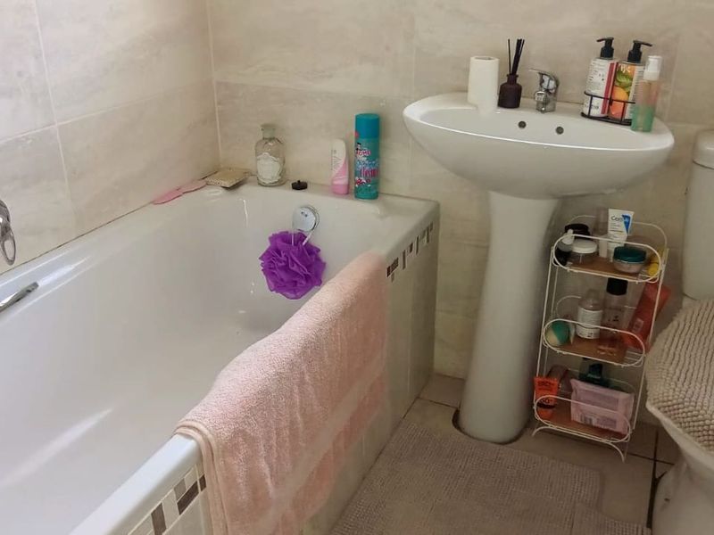 Beautiful & Neat 3-Bedroom Home for Sale - Photo 10