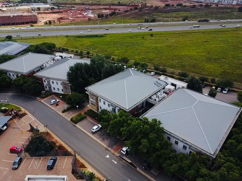 For Sale: Premium Commercial Property in Route 21 Business Park, Centurion - Photo 2