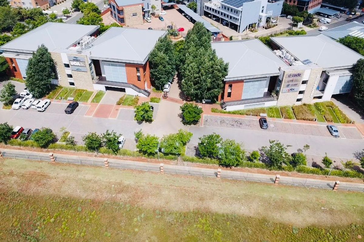 For Sale: Premium Commercial Property in Route 21 Business Park, Centurion - Photo 3
